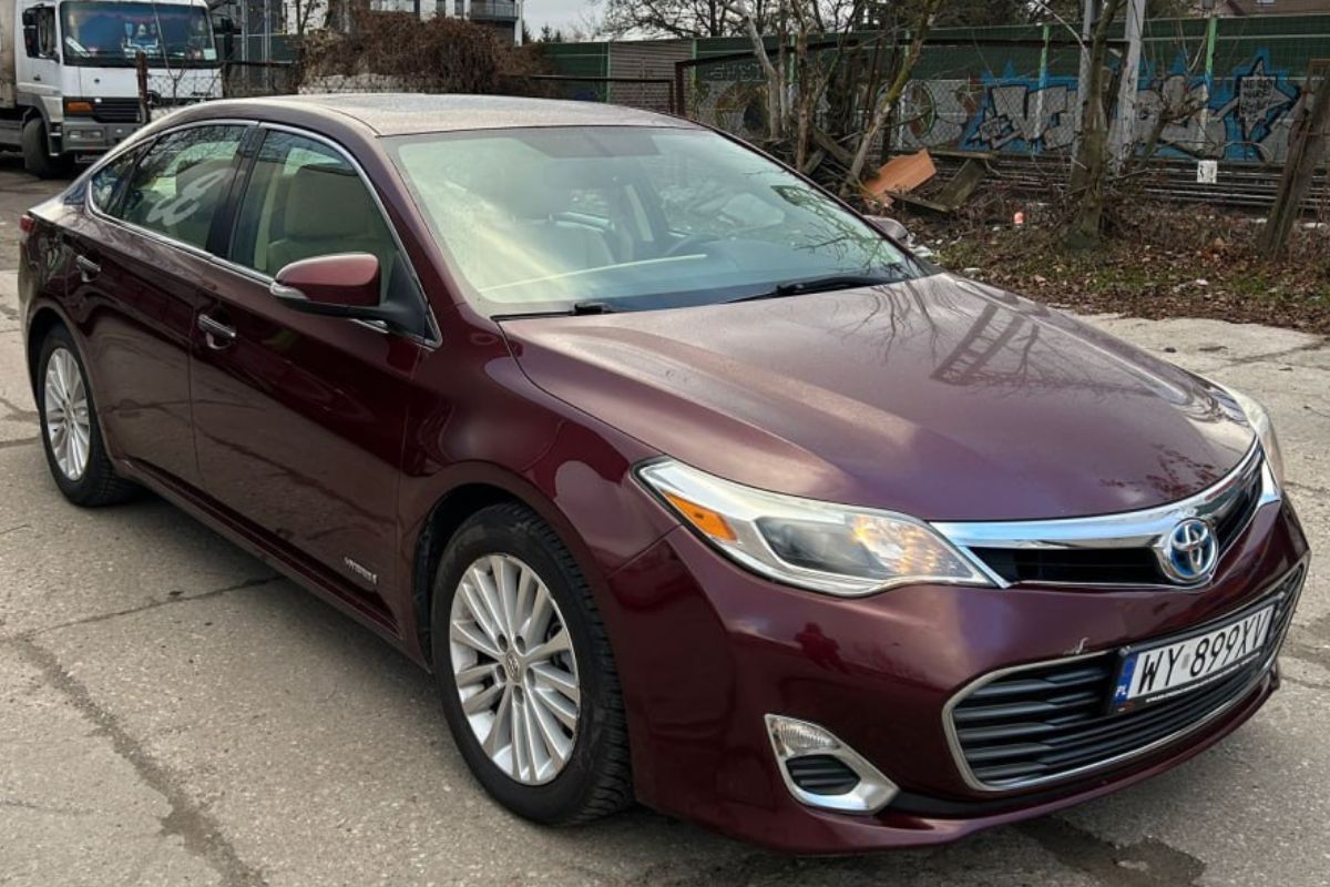 TOYOTA AVALON